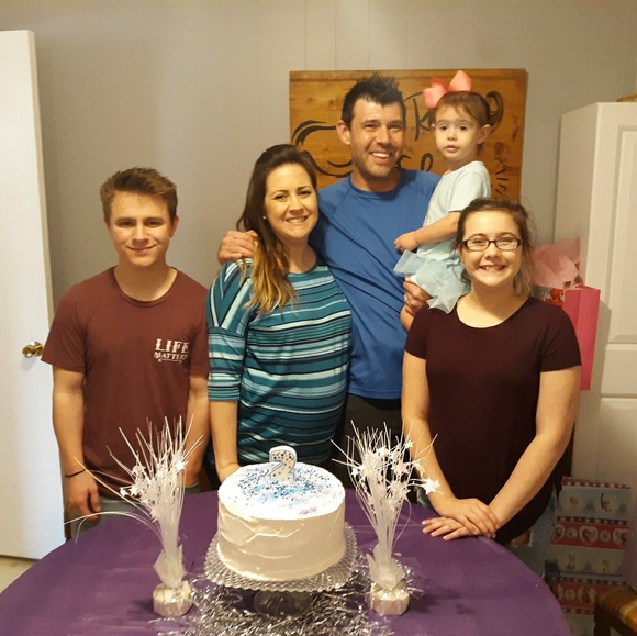 Meet your seller! - Picture 5 of 5